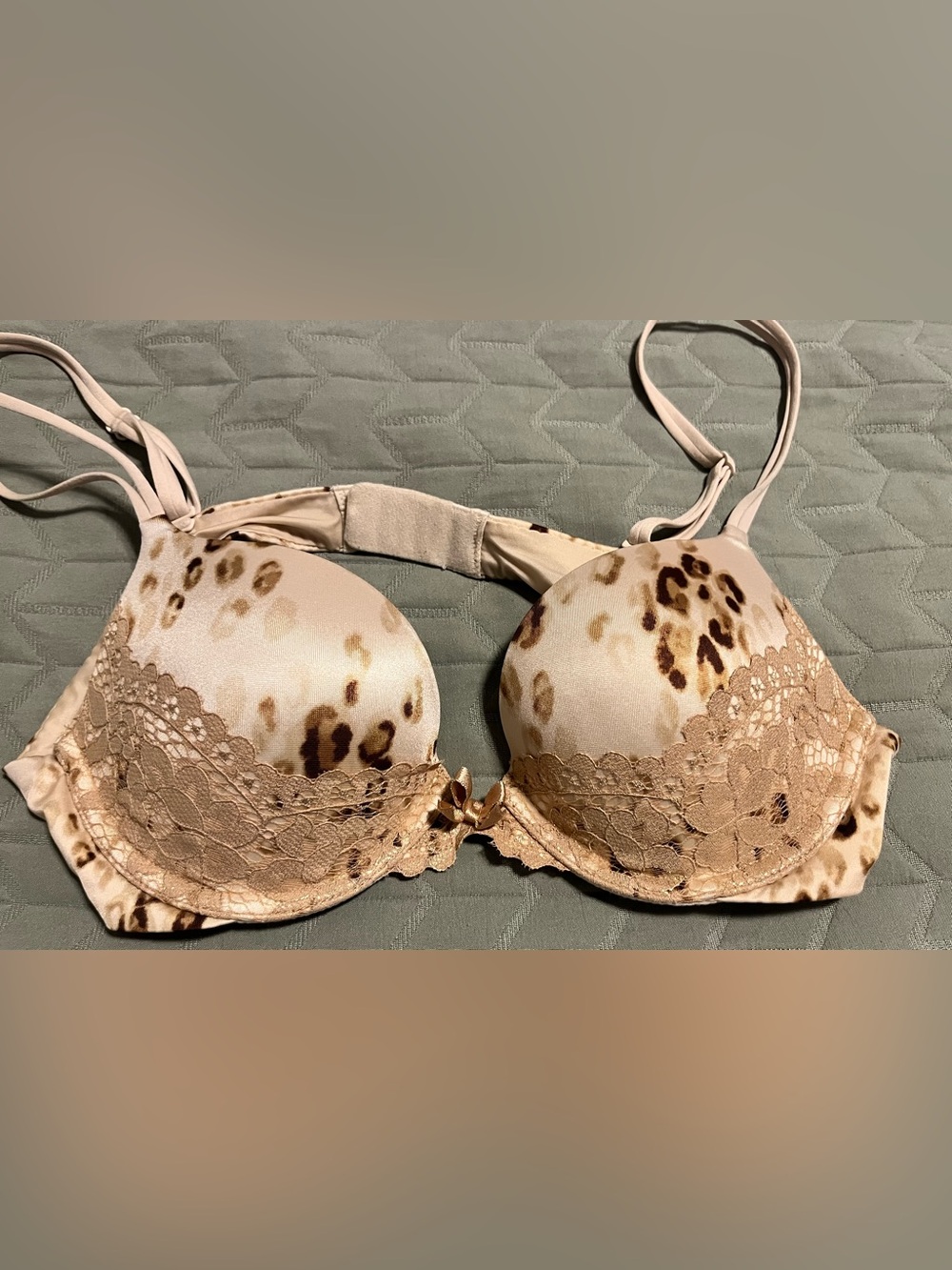 VICTORIAS SECRET VERY SEXY PUSHUP BRA SIZE 36A